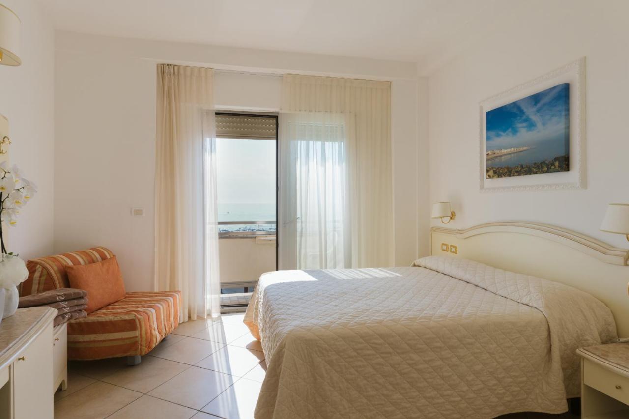 Hotel Acapulco ميلانو ماريتيما المظهر الخارجي الصورة