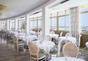 Hotel Acapulco ميلانو ماريتيما المظهر الخارجي الصورة